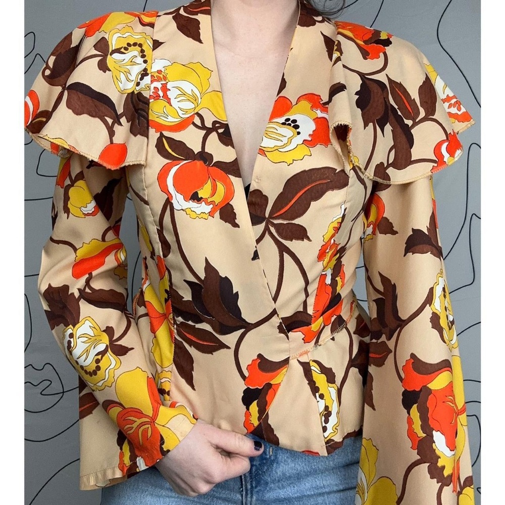 Vintage Siasia Floral Groovy Wrap Long Sleeve Blouse